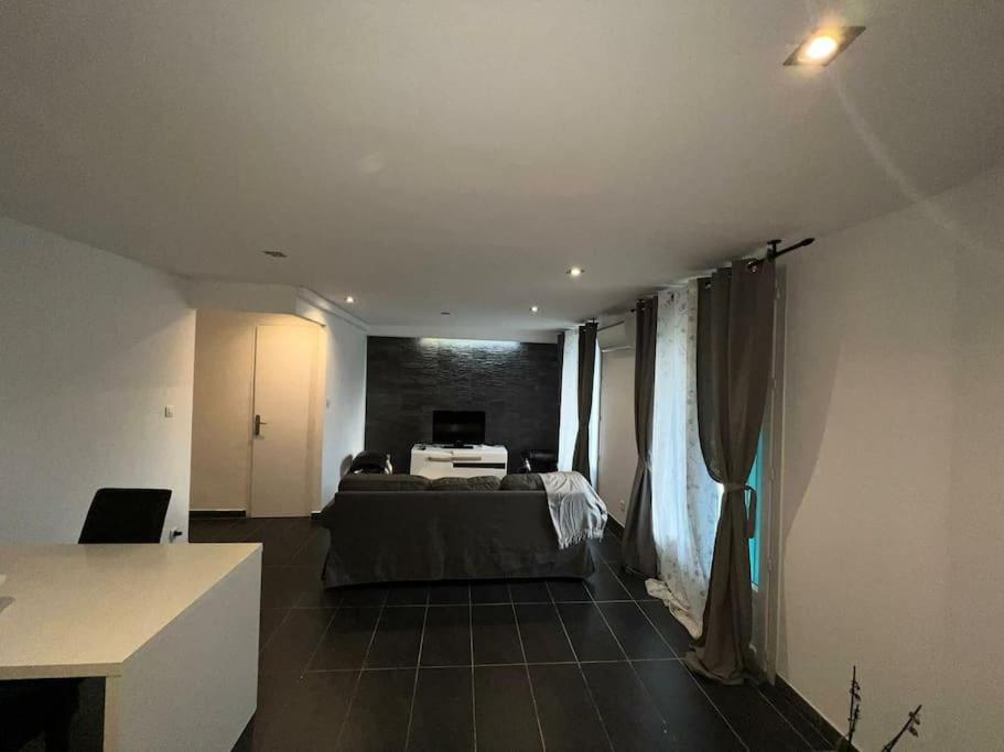 Grand Appartement Climatise Et Fonctionnel Marsiglia Esterno foto