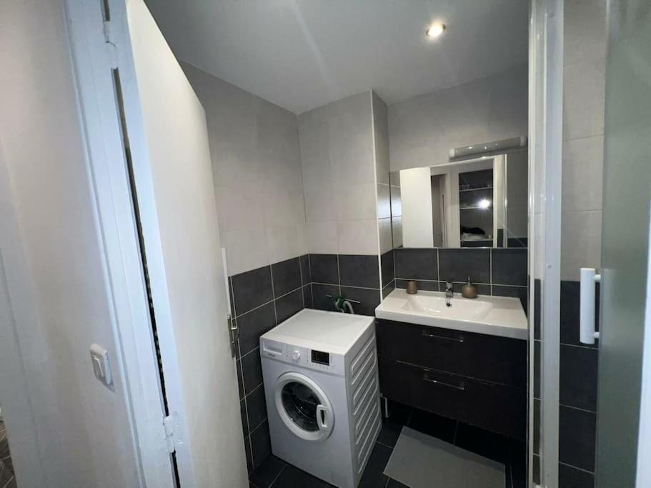 Grand Appartement Climatise Et Fonctionnel Marsiglia Esterno foto