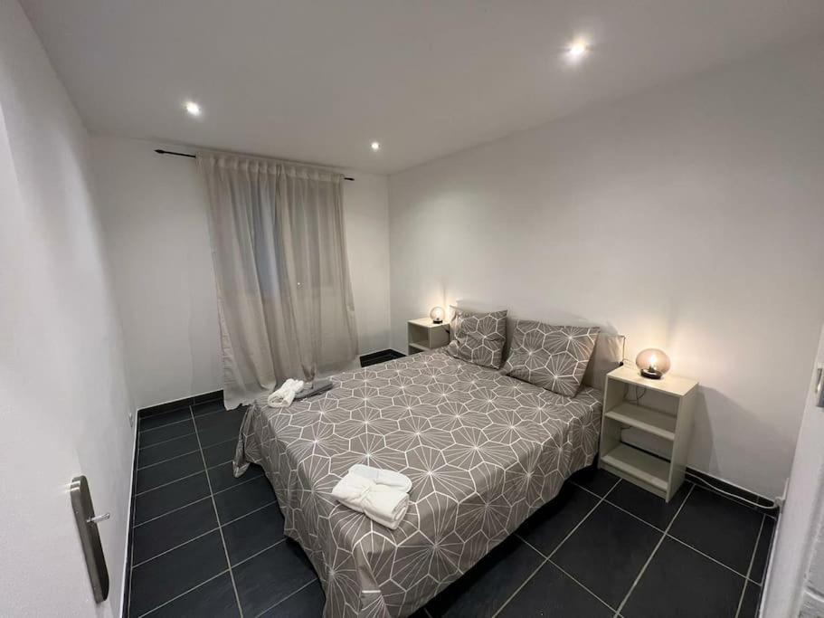 Grand Appartement Climatise Et Fonctionnel Marsiglia Esterno foto